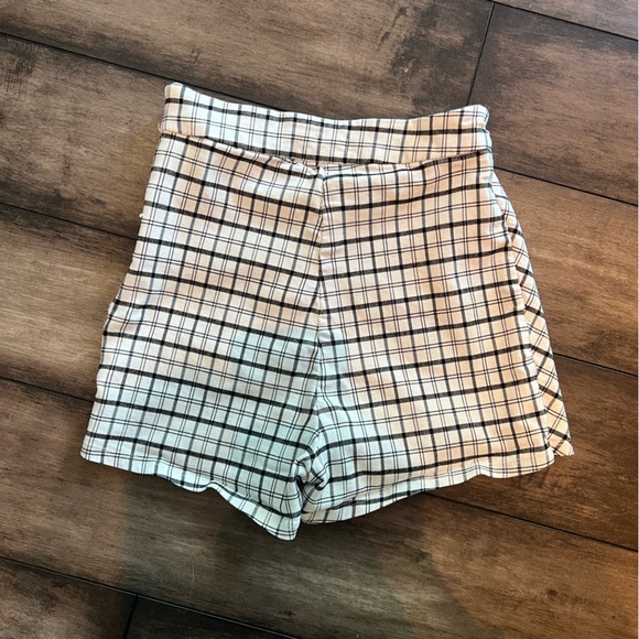 Plaid mini skort - Picture 2 of 3